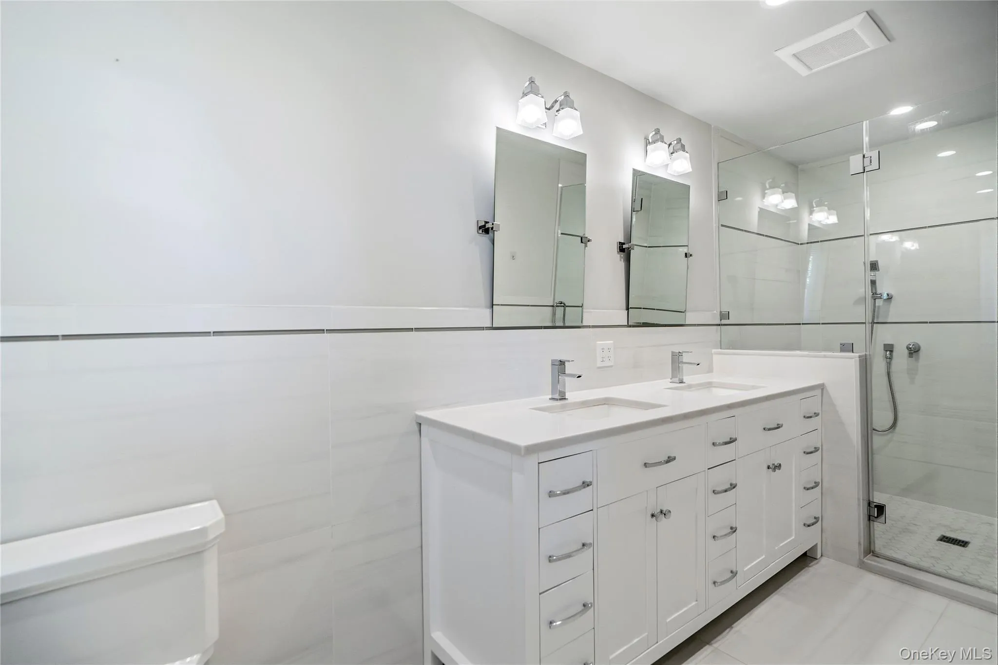 14 Harbor Lane, Oyster Bay, NY, 4 Bedrooms Bedrooms, 8 Rooms Rooms,2 BathroomsBathrooms,Residential Lease,For Rent,Harbor,0,992476 14 Harbor Lane, Oyster Bay, NY, 4 Bedrooms Bedrooms, 8 Rooms Rooms,2 BathroomsBathrooms,Residential Lease,For Rent,Harbor,0,992476