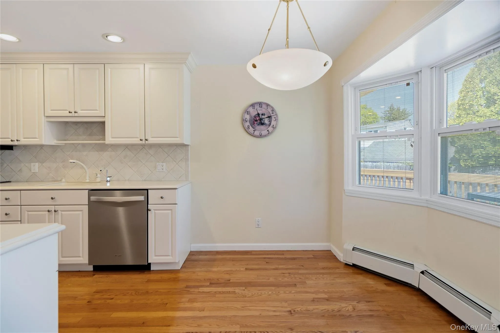 14 Harbor Lane, Oyster Bay, NY, 4 Bedrooms Bedrooms, 8 Rooms Rooms,2 BathroomsBathrooms,Residential Lease,For Rent,Harbor,0,992476 14 Harbor Lane, Oyster Bay, NY, 4 Bedrooms Bedrooms, 8 Rooms Rooms,2 BathroomsBathrooms,Residential Lease,For Rent,Harbor,0,992476