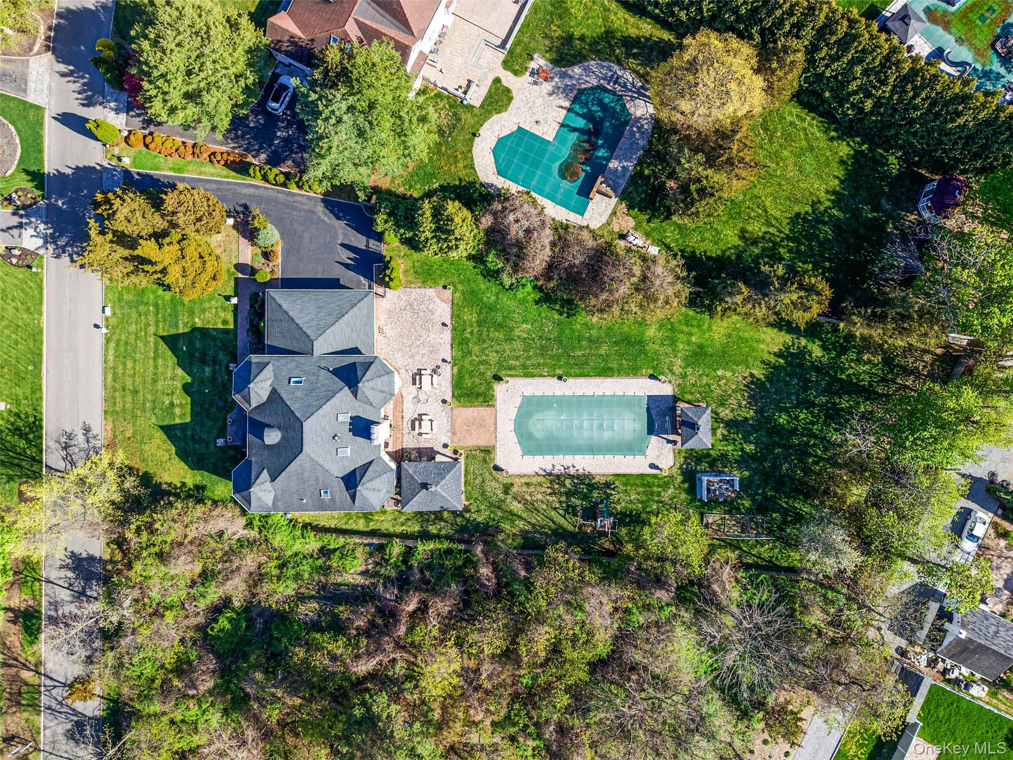 2 Deepwells Lane, Smithtown, NY, 5 Bedrooms Bedrooms, 10 Rooms Rooms,3 BathroomsBathrooms,Residential,For Rent,Deepwells,0,KEY992489 2 Deepwells Lane, Smithtown, NY, 5 Bedrooms Bedrooms, 10 Rooms Rooms,3 BathroomsBathrooms,Residential,For Rent,Deepwells,0,KEY992489