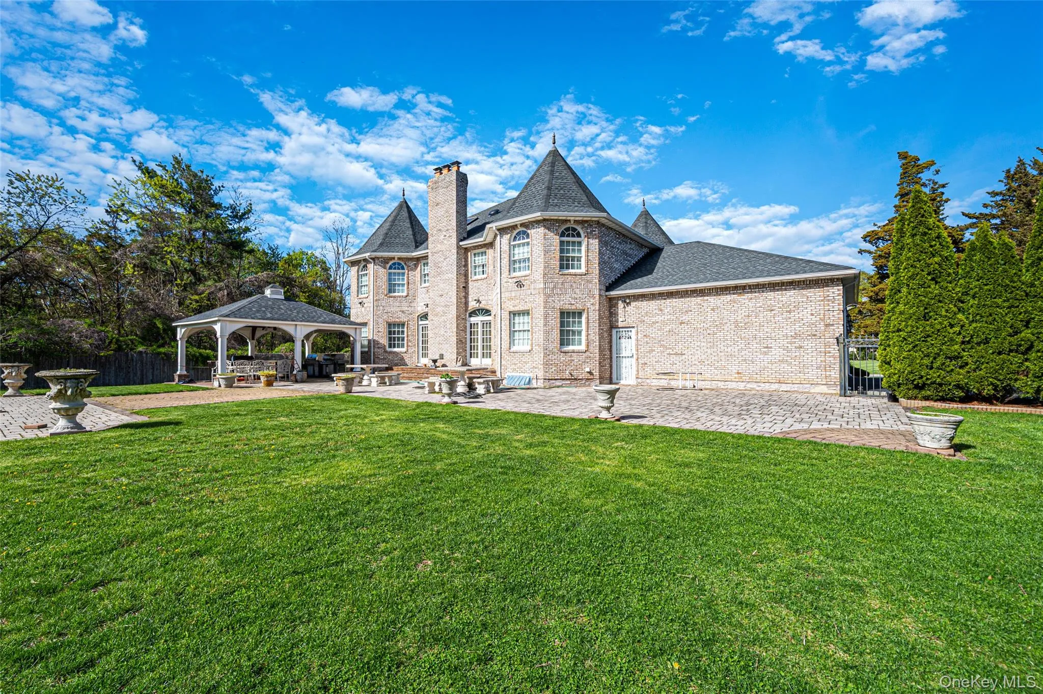 2 Deepwells Lane, Smithtown, NY, 5 Bedrooms Bedrooms, 10 Rooms Rooms,3 BathroomsBathrooms,Residential,For Rent,Deepwells,0,KEY992489 2 Deepwells Lane, Smithtown, NY, 5 Bedrooms Bedrooms, 10 Rooms Rooms,3 BathroomsBathrooms,Residential,For Rent,Deepwells,0,KEY992489