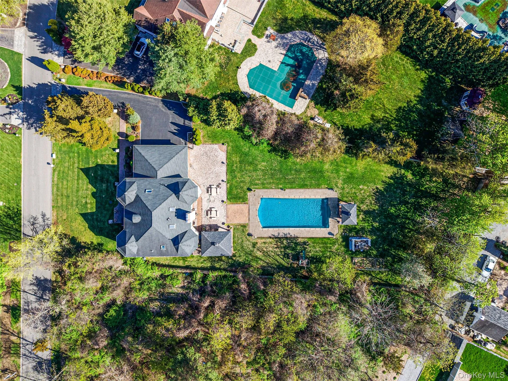 2 Deepwells Lane, Smithtown, NY, 5 Bedrooms Bedrooms, 10 Rooms Rooms,3 BathroomsBathrooms,Residential,For Rent,Deepwells,0,KEY992489 2 Deepwells Lane, Smithtown, NY, 5 Bedrooms Bedrooms, 10 Rooms Rooms,3 BathroomsBathrooms,Residential,For Rent,Deepwells,0,KEY992489