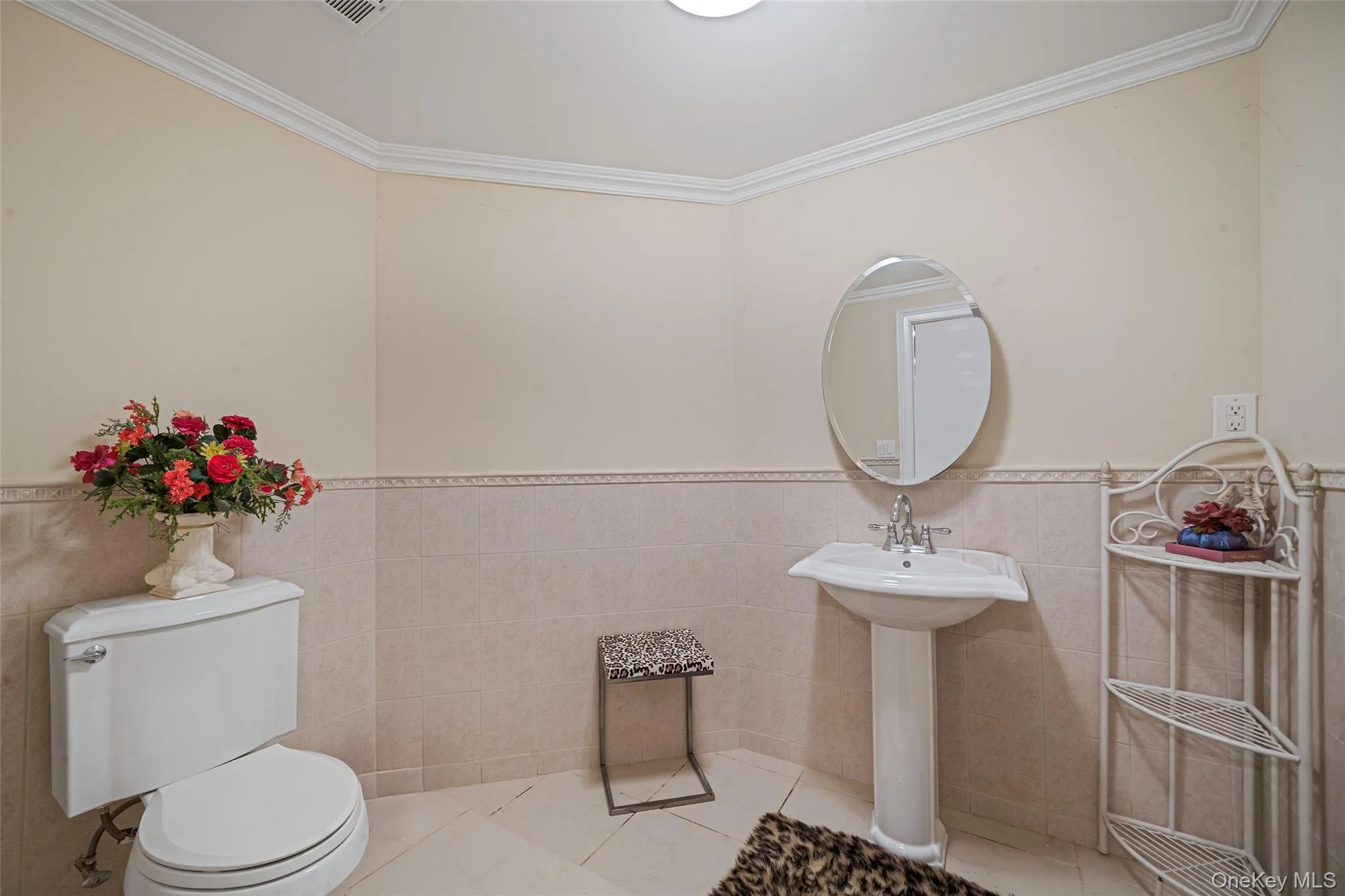 Half bathroom, located at the basement Half bathroom, located at the basement