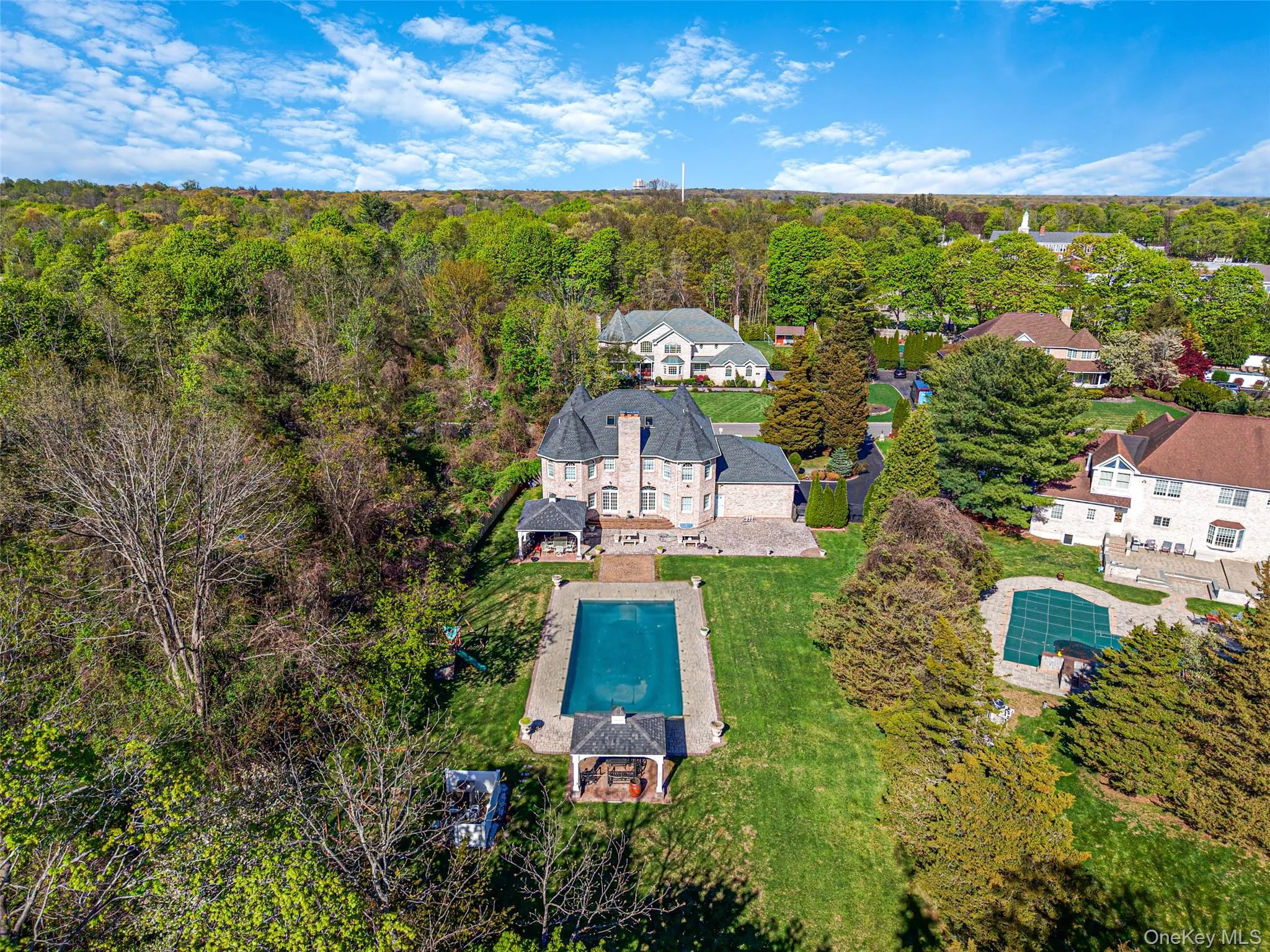 2 Deepwells Lane, Smithtown, NY, 5 Bedrooms Bedrooms, 10 Rooms Rooms,3 BathroomsBathrooms,Residential,For Rent,Deepwells,0,KEY992489 2 Deepwells Lane, Smithtown, NY, 5 Bedrooms Bedrooms, 10 Rooms Rooms,3 BathroomsBathrooms,Residential,For Rent,Deepwells,0,KEY992489