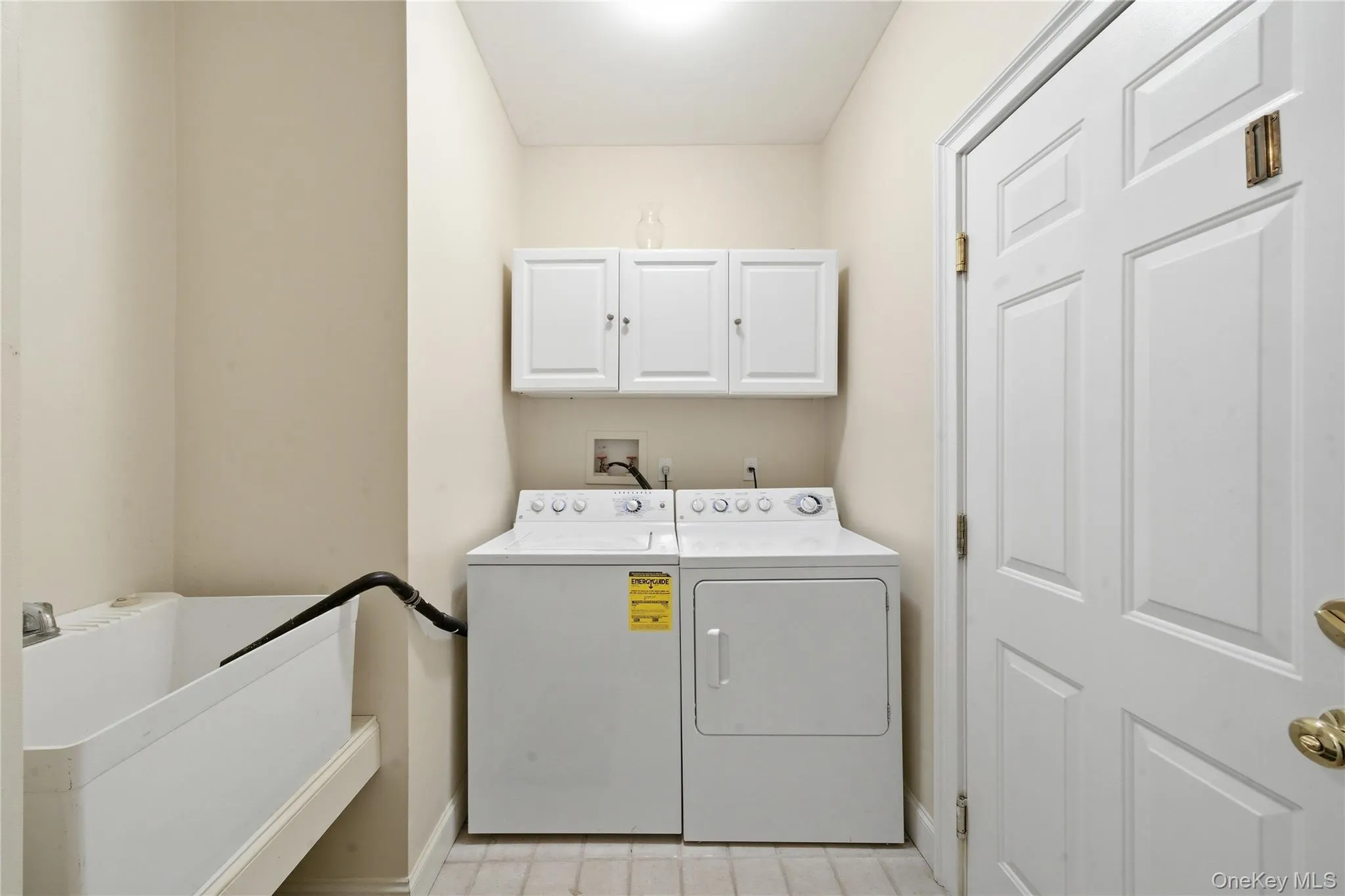Laundry area Laundry area