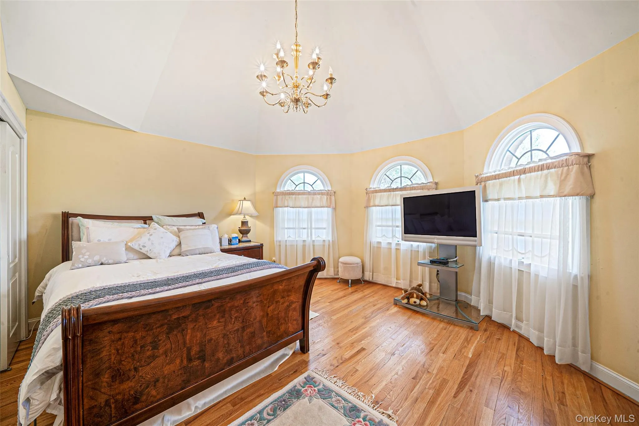 2nd Bedroom, located at 2nd floor 2nd Bedroom, located at 2nd floor