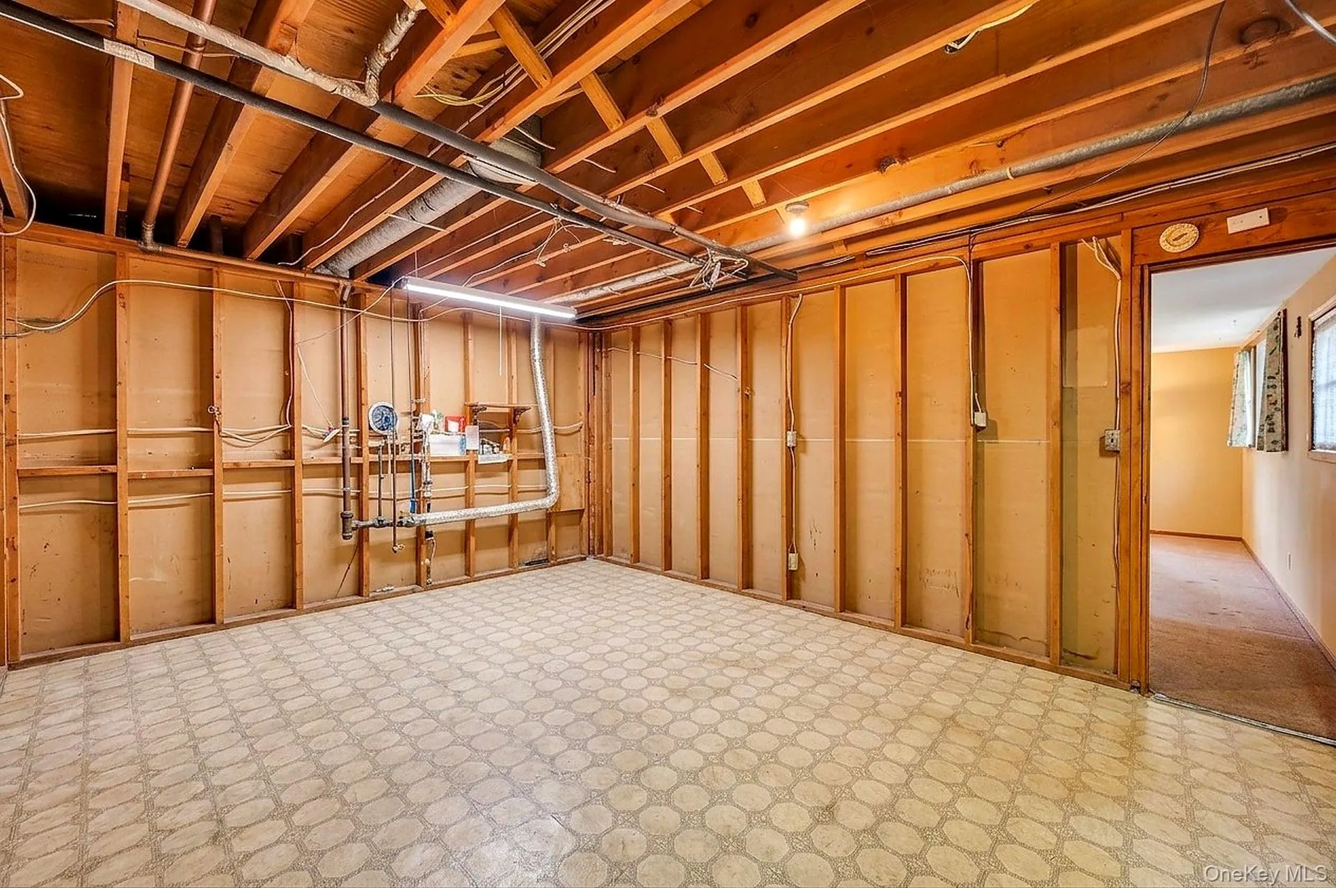 50 Soundview Drive, Smithtown, NY, 3 Bedrooms Bedrooms, 8 Rooms Rooms,3 BathroomsBathrooms,Residential,For Rent,Soundview,0,992501 50 Soundview Drive, Smithtown, NY, 3 Bedrooms Bedrooms, 8 Rooms Rooms,3 BathroomsBathrooms,Residential,For Rent,Soundview,0,992501