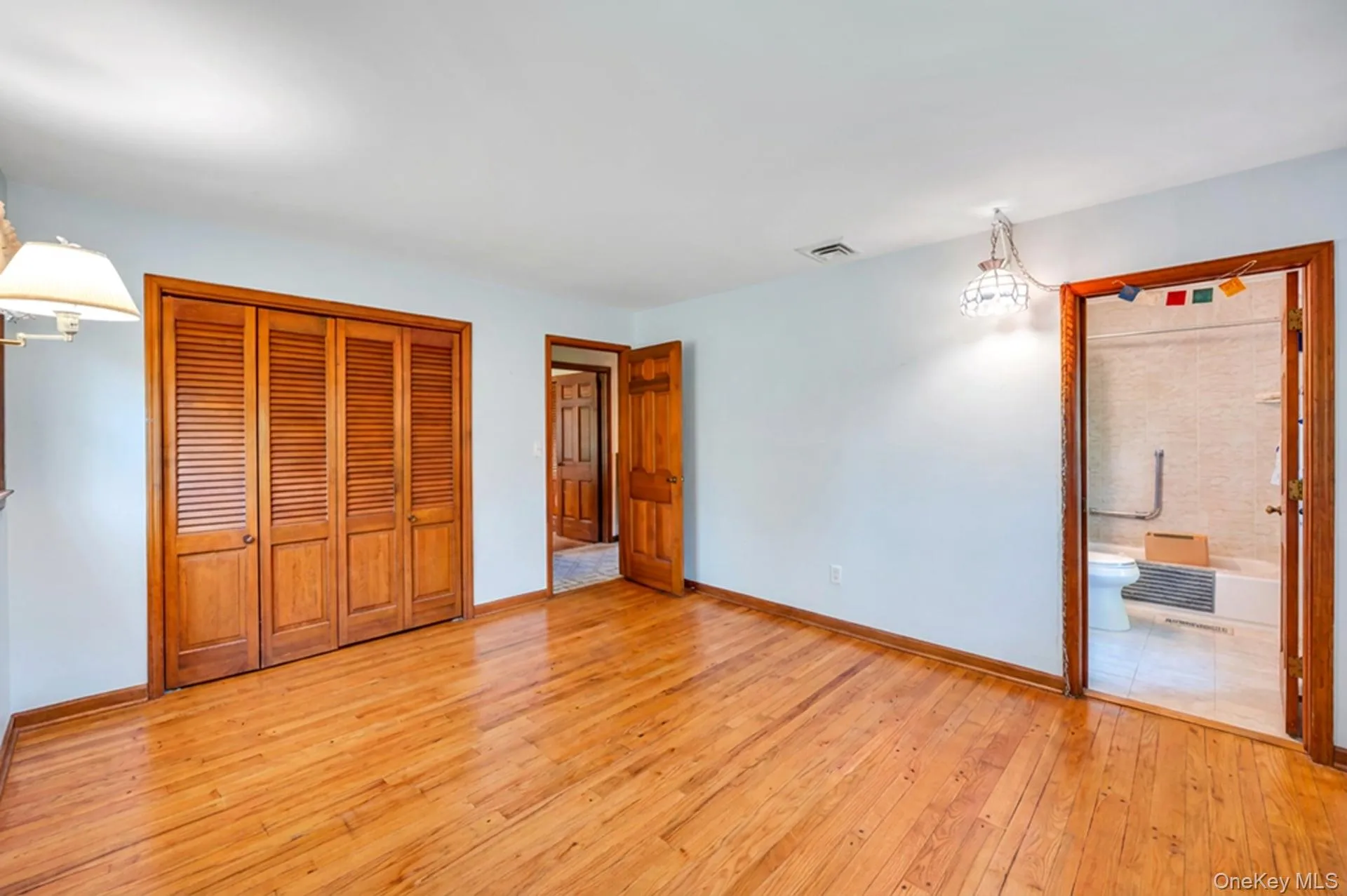 50 Soundview Drive, Smithtown, NY, 3 Bedrooms Bedrooms, 8 Rooms Rooms,3 BathroomsBathrooms,Residential,For Rent,Soundview,0,992501 50 Soundview Drive, Smithtown, NY, 3 Bedrooms Bedrooms, 8 Rooms Rooms,3 BathroomsBathrooms,Residential,For Rent,Soundview,0,992501