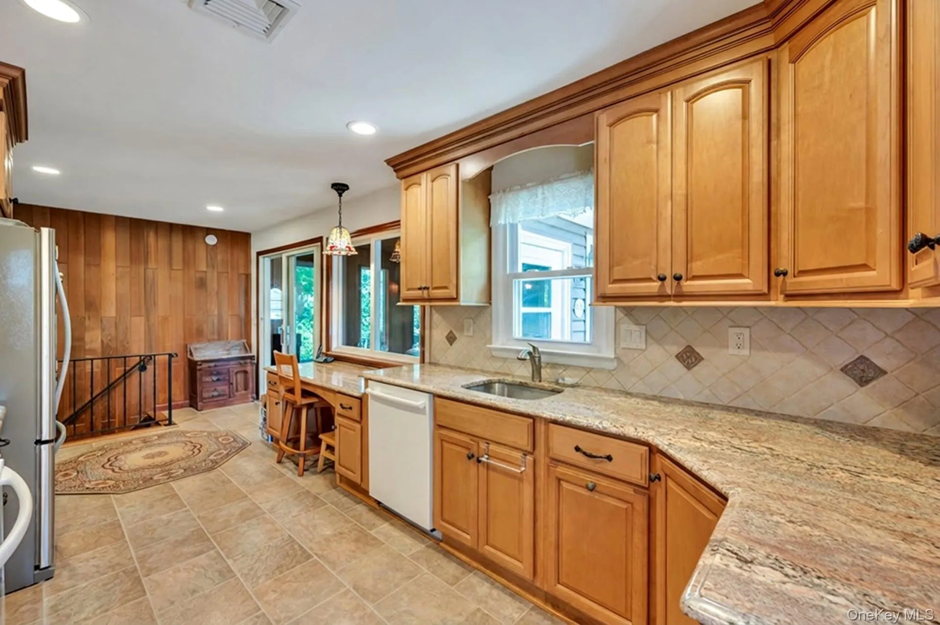 50 Soundview Drive, Smithtown, NY, 3 Bedrooms Bedrooms, 8 Rooms Rooms,3 BathroomsBathrooms,Residential,For Rent,Soundview,0,992501 50 Soundview Drive, Smithtown, NY, 3 Bedrooms Bedrooms, 8 Rooms Rooms,3 BathroomsBathrooms,Residential,For Rent,Soundview,0,992501