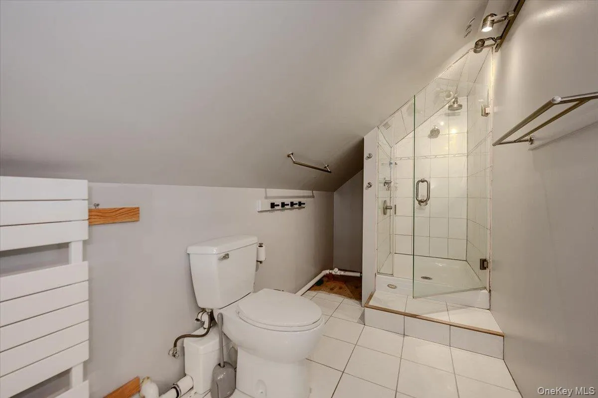 40 Deforest Avenue, Islip, NY, 4 Bedrooms Bedrooms, 10 Rooms Rooms,3 BathroomsBathrooms,Residential,For Rent,Deforest,0,992509 40 Deforest Avenue, Islip, NY, 4 Bedrooms Bedrooms, 10 Rooms Rooms,3 BathroomsBathrooms,Residential,For Rent,Deforest,0,992509