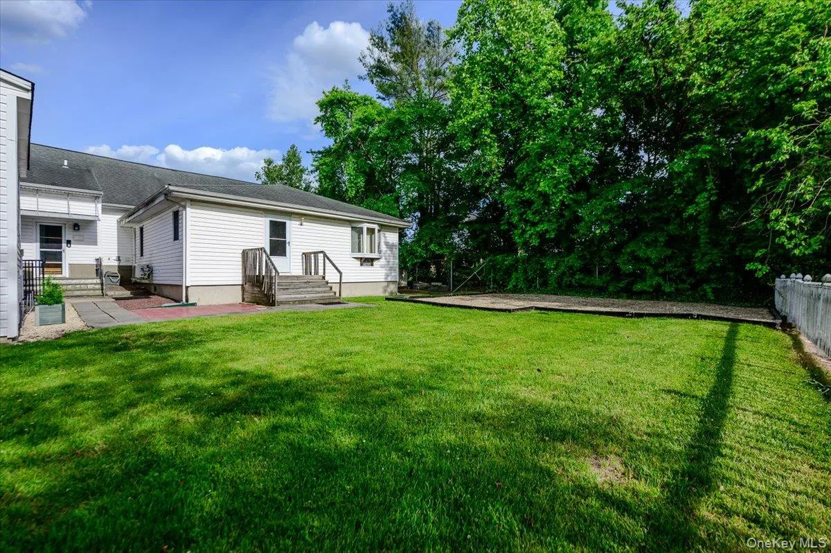 40 Deforest Avenue, Islip, NY, 4 Bedrooms Bedrooms, 10 Rooms Rooms,3 BathroomsBathrooms,Residential,For Rent,Deforest,0,992509 40 Deforest Avenue, Islip, NY, 4 Bedrooms Bedrooms, 10 Rooms Rooms,3 BathroomsBathrooms,Residential,For Rent,Deforest,0,992509