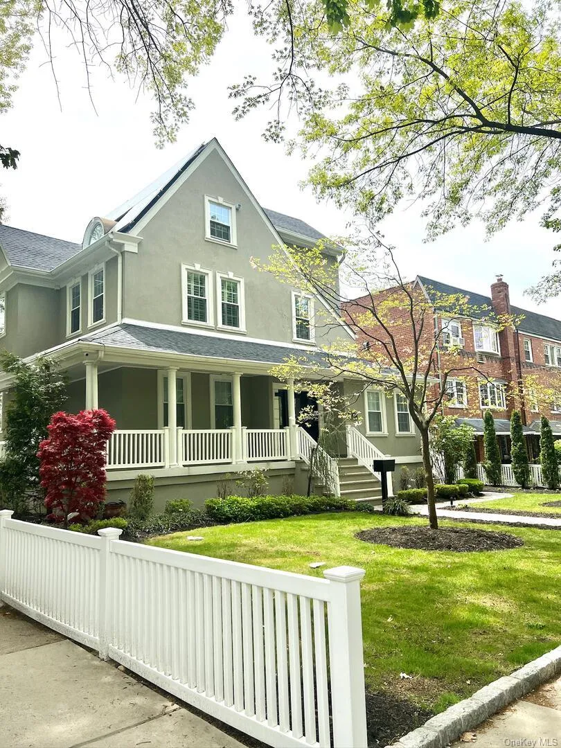 21520 43rd Avenue, New York, NY, 4 Bedrooms Bedrooms, 7 Rooms Rooms,2 BathroomsBathrooms,Residential Lease,For Rent,43rd,0,992511 21520 43rd Avenue, New York, NY, 4 Bedrooms Bedrooms, 7 Rooms Rooms,2 BathroomsBathrooms,Residential Lease,For Rent,43rd,0,992511