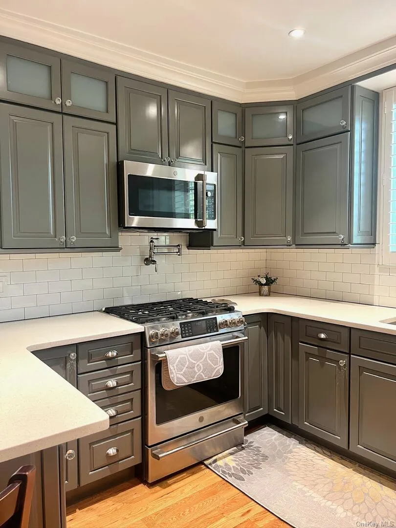 21520 43rd Avenue, New York, NY, 4 Bedrooms Bedrooms, 7 Rooms Rooms,2 BathroomsBathrooms,Residential Lease,For Rent,43rd,0,992511 21520 43rd Avenue, New York, NY, 4 Bedrooms Bedrooms, 7 Rooms Rooms,2 BathroomsBathrooms,Residential Lease,For Rent,43rd,0,992511