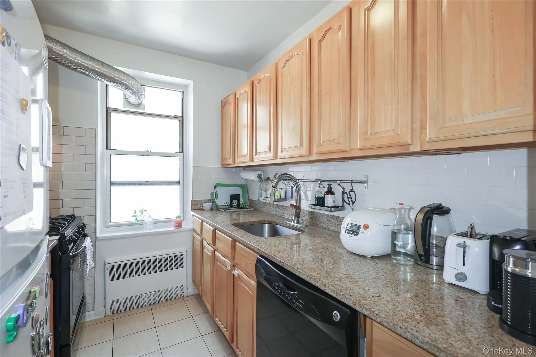 63-61 99th Street, New York, NY, 1 Bedroom Bedrooms, 3 Rooms Rooms,1 BathroomBathrooms,Residential,For Rent,99th,0,992513 63-61 99th Street, New York, NY, 1 Bedroom Bedrooms, 3 Rooms Rooms,1 BathroomBathrooms,Residential,For Rent,99th,0,992513