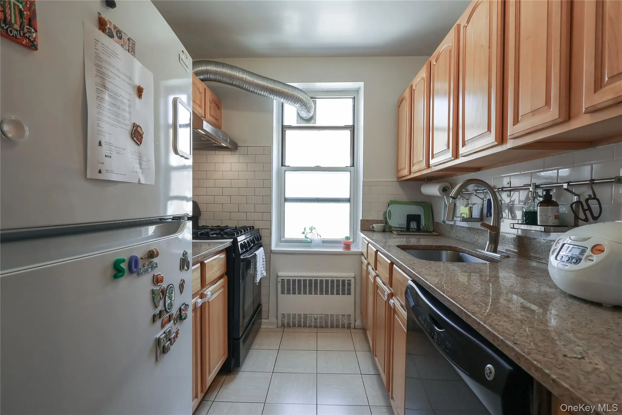 63-61 99th Street, New York, NY, 1 Bedroom Bedrooms, 3 Rooms Rooms,1 BathroomBathrooms,Residential,For Rent,99th,0,992513 63-61 99th Street, New York, NY, 1 Bedroom Bedrooms, 3 Rooms Rooms,1 BathroomBathrooms,Residential,For Rent,99th,0,992513
