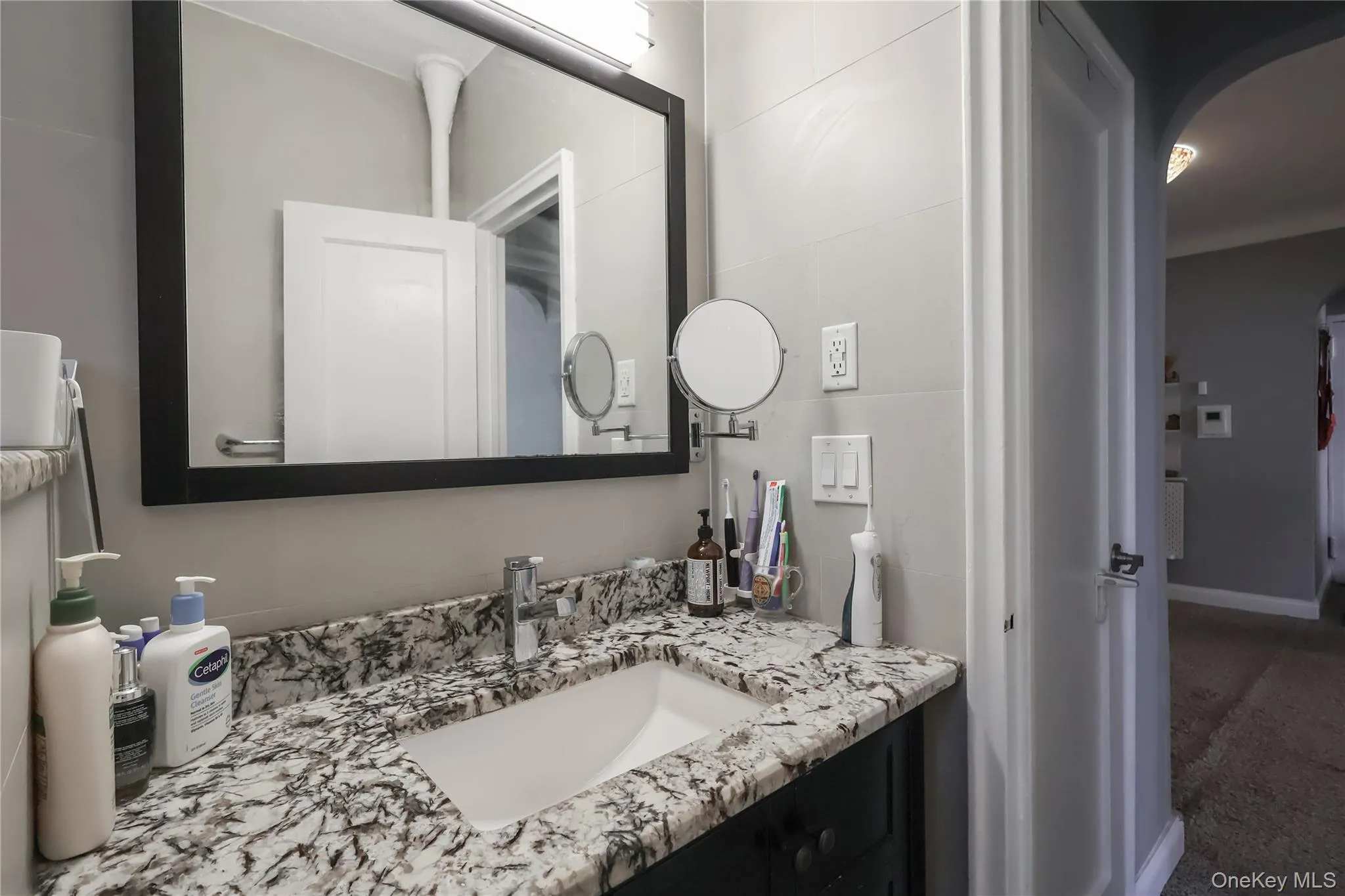 63-61 99th Street, New York, NY, 1 Bedroom Bedrooms, 3 Rooms Rooms,1 BathroomBathrooms,Residential,For Rent,99th,0,992513 63-61 99th Street, New York, NY, 1 Bedroom Bedrooms, 3 Rooms Rooms,1 BathroomBathrooms,Residential,For Rent,99th,0,992513