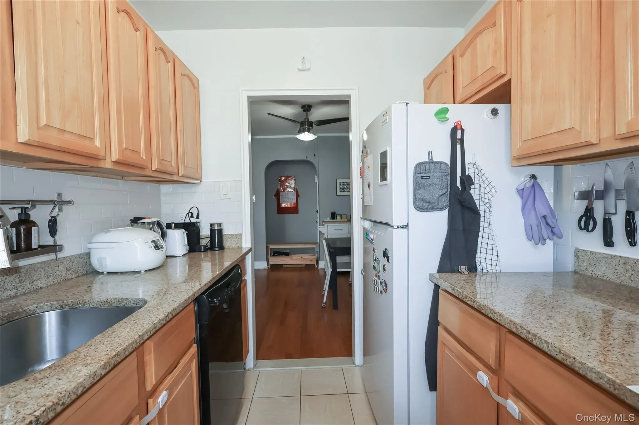 63-61 99th Street, New York, NY, 1 Bedroom Bedrooms, 3 Rooms Rooms,1 BathroomBathrooms,Residential,For Rent,99th,0,992513 63-61 99th Street, New York, NY, 1 Bedroom Bedrooms, 3 Rooms Rooms,1 BathroomBathrooms,Residential,For Rent,99th,0,992513
