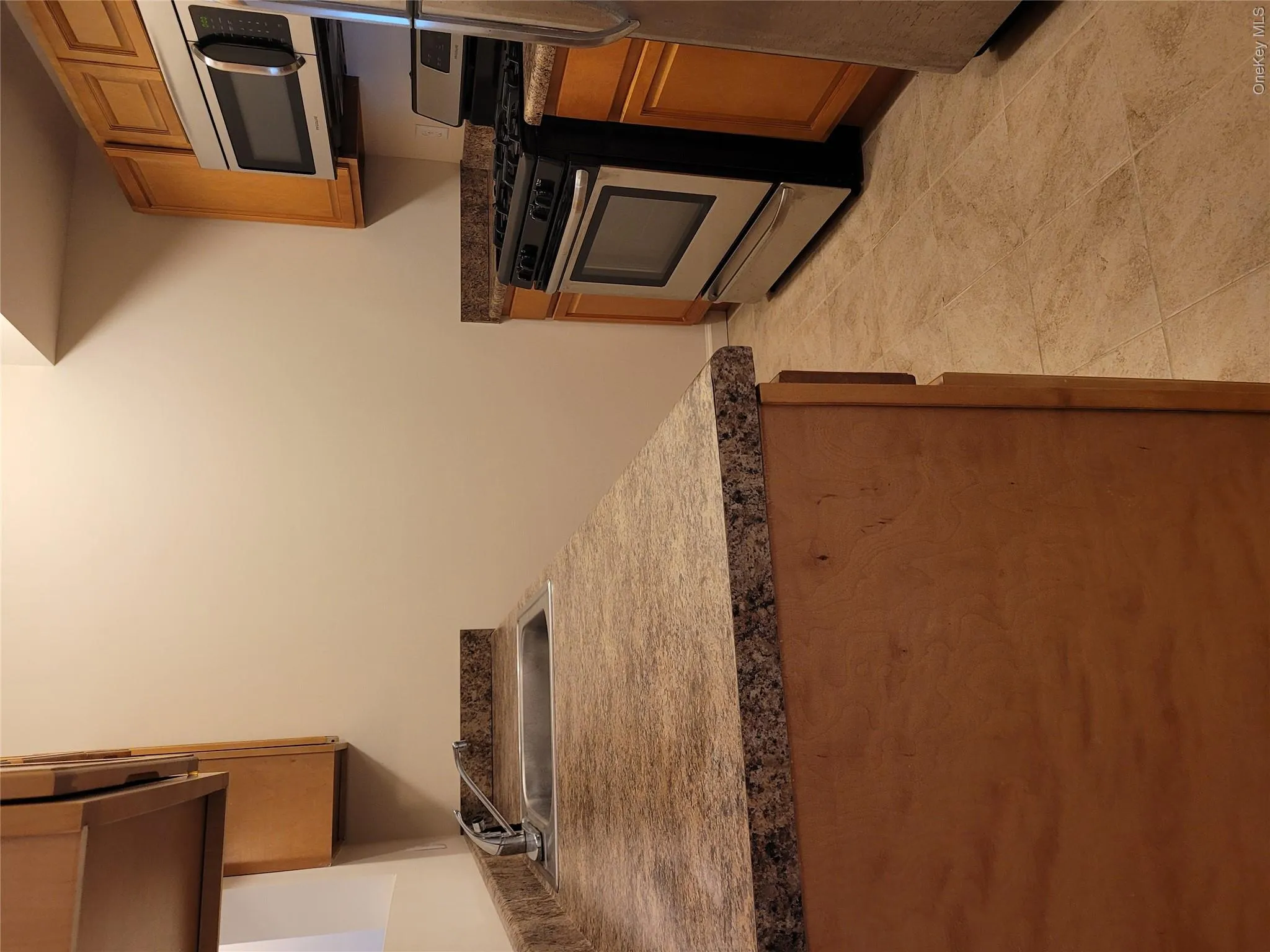 260 Ruth Court, Middletown, NY, 2 Bedrooms Bedrooms, 6 Rooms Rooms,2 BathroomsBathrooms,Residential Lease,For Rent,Ruth,0,992514 260 Ruth Court, Middletown, NY, 2 Bedrooms Bedrooms, 6 Rooms Rooms,2 BathroomsBathrooms,Residential Lease,For Rent,Ruth,0,992514