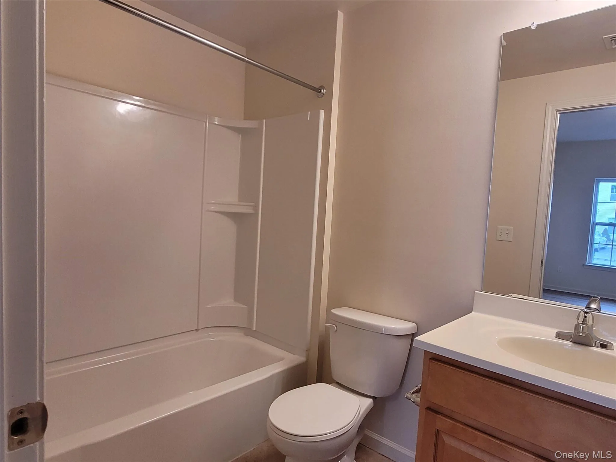 260 Ruth Court, Middletown, NY, 2 Bedrooms Bedrooms, 6 Rooms Rooms,2 BathroomsBathrooms,Residential Lease,For Rent,Ruth,0,992514 260 Ruth Court, Middletown, NY, 2 Bedrooms Bedrooms, 6 Rooms Rooms,2 BathroomsBathrooms,Residential Lease,For Rent,Ruth,0,992514