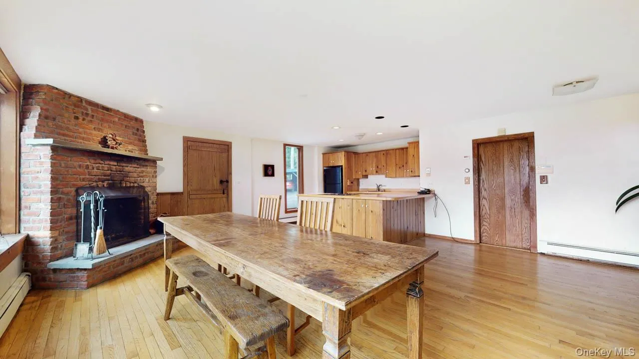 376 Abbey Road, Woodstock, NY, 2 Bedrooms Bedrooms, 5 Rooms Rooms,2 BathroomsBathrooms,Residential Lease,For Rent,Abbey,0,992519 376 Abbey Road, Woodstock, NY, 2 Bedrooms Bedrooms, 5 Rooms Rooms,2 BathroomsBathrooms,Residential Lease,For Rent,Abbey,0,992519