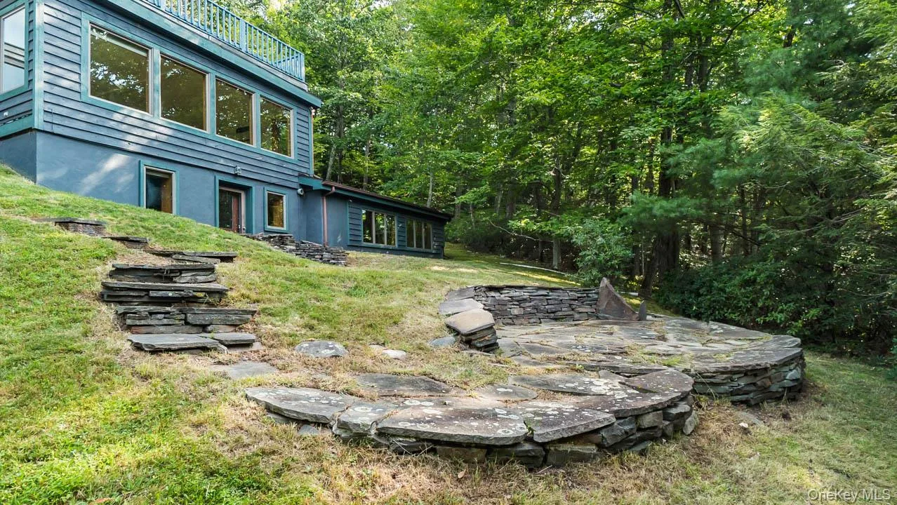 376 Abbey Road, Woodstock, NY, 2 Bedrooms Bedrooms, 5 Rooms Rooms,2 BathroomsBathrooms,Residential Lease,For Rent,Abbey,0,992519 376 Abbey Road, Woodstock, NY, 2 Bedrooms Bedrooms, 5 Rooms Rooms,2 BathroomsBathrooms,Residential Lease,For Rent,Abbey,0,992519