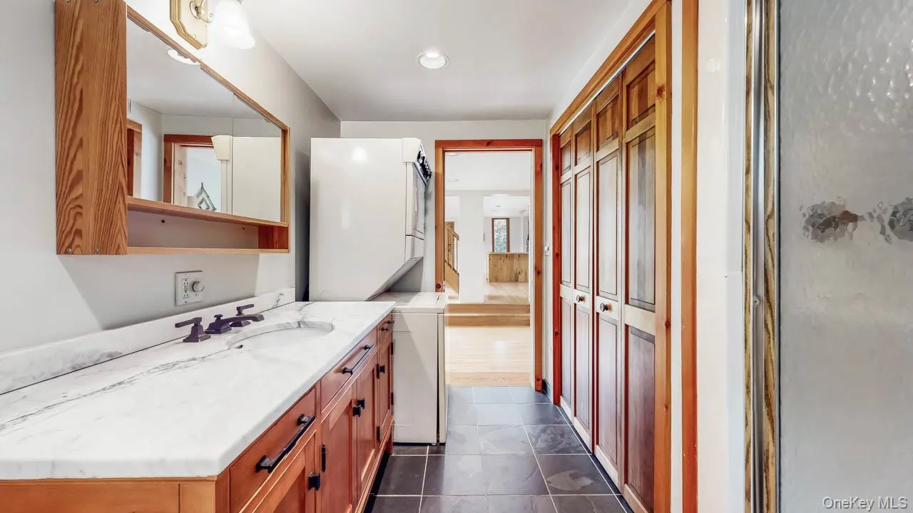376 Abbey Road, Woodstock, NY, 2 Bedrooms Bedrooms, 5 Rooms Rooms,2 BathroomsBathrooms,Residential Lease,For Rent,Abbey,0,992519 376 Abbey Road, Woodstock, NY, 2 Bedrooms Bedrooms, 5 Rooms Rooms,2 BathroomsBathrooms,Residential Lease,For Rent,Abbey,0,992519