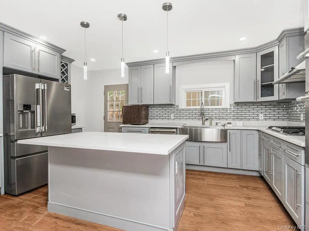 15 Lakeview Road, North Salem, NY, 5 Bedrooms Bedrooms, 11 Rooms Rooms,2 BathroomsBathrooms,Residential Lease,For Rent,Lakeview,0,992526 15 Lakeview Road, North Salem, NY, 5 Bedrooms Bedrooms, 11 Rooms Rooms,2 BathroomsBathrooms,Residential Lease,For Rent,Lakeview,0,992526