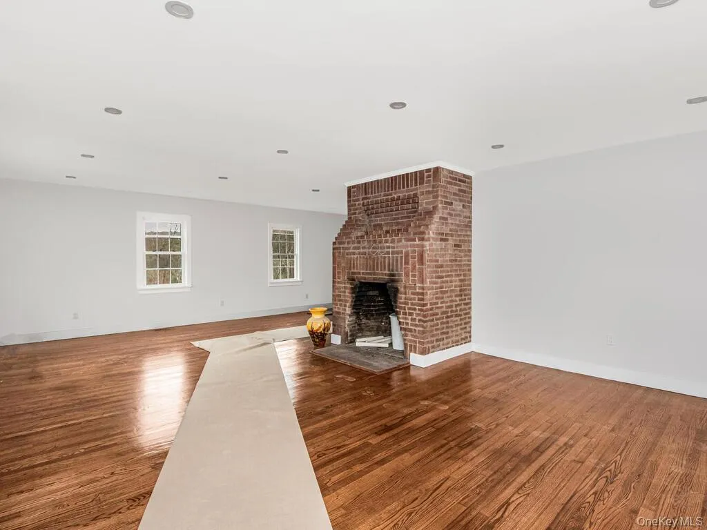 15 Lakeview Road, North Salem, NY, 5 Bedrooms Bedrooms, 11 Rooms Rooms,2 BathroomsBathrooms,Residential Lease,For Rent,Lakeview,0,992526 15 Lakeview Road, North Salem, NY, 5 Bedrooms Bedrooms, 11 Rooms Rooms,2 BathroomsBathrooms,Residential Lease,For Rent,Lakeview,0,992526