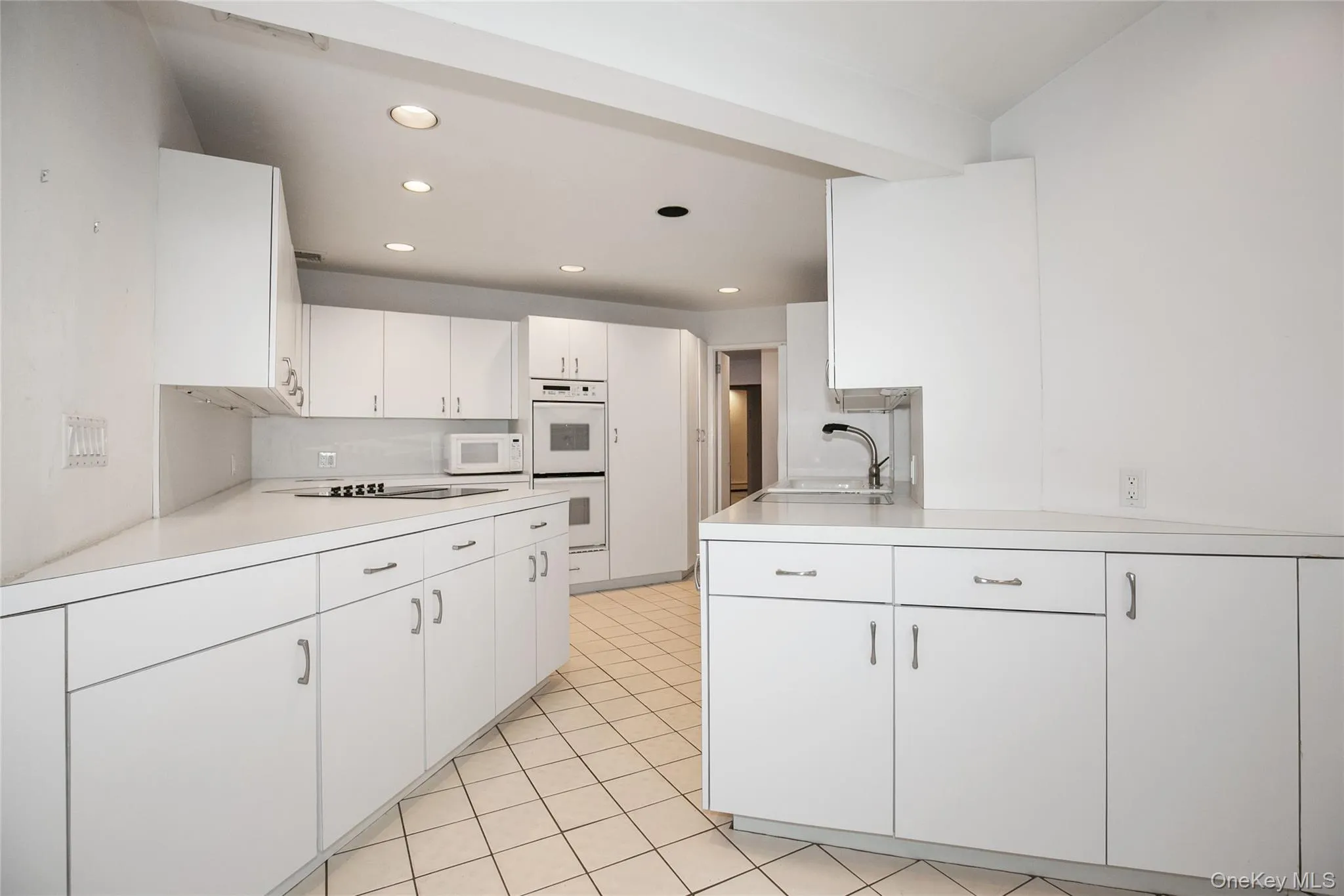 70 Shelly Lane, North Hempstead, NY, 5 Bedrooms Bedrooms, 9 Rooms Rooms,3 BathroomsBathrooms,Residential Lease,For Rent,Shelly,0,992533 70 Shelly Lane, North Hempstead, NY, 5 Bedrooms Bedrooms, 9 Rooms Rooms,3 BathroomsBathrooms,Residential Lease,For Rent,Shelly,0,992533