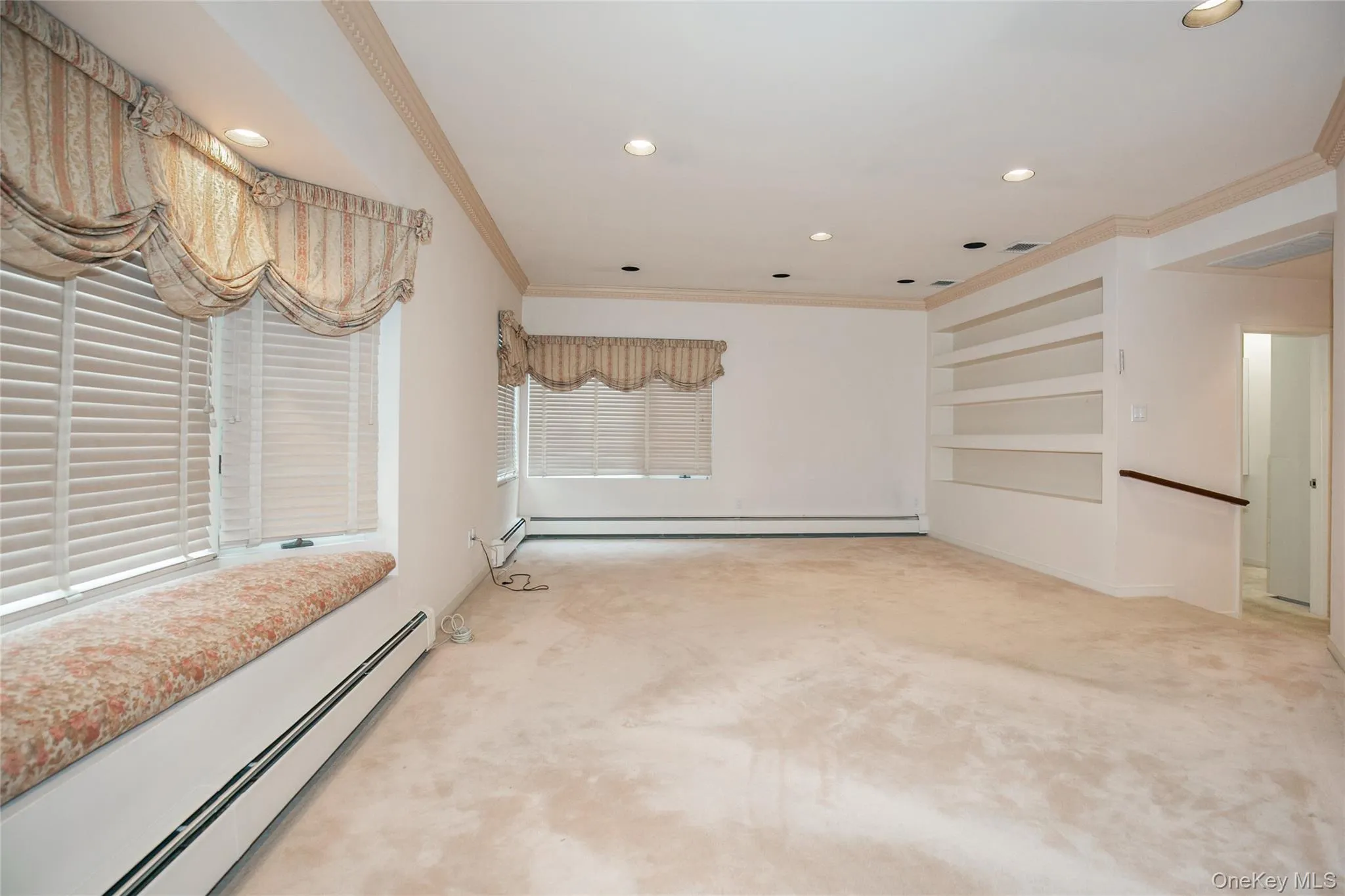 70 Shelly Lane, North Hempstead, NY, 5 Bedrooms Bedrooms, 9 Rooms Rooms,3 BathroomsBathrooms,Residential Lease,For Rent,Shelly,0,992533 70 Shelly Lane, North Hempstead, NY, 5 Bedrooms Bedrooms, 9 Rooms Rooms,3 BathroomsBathrooms,Residential Lease,For Rent,Shelly,0,992533