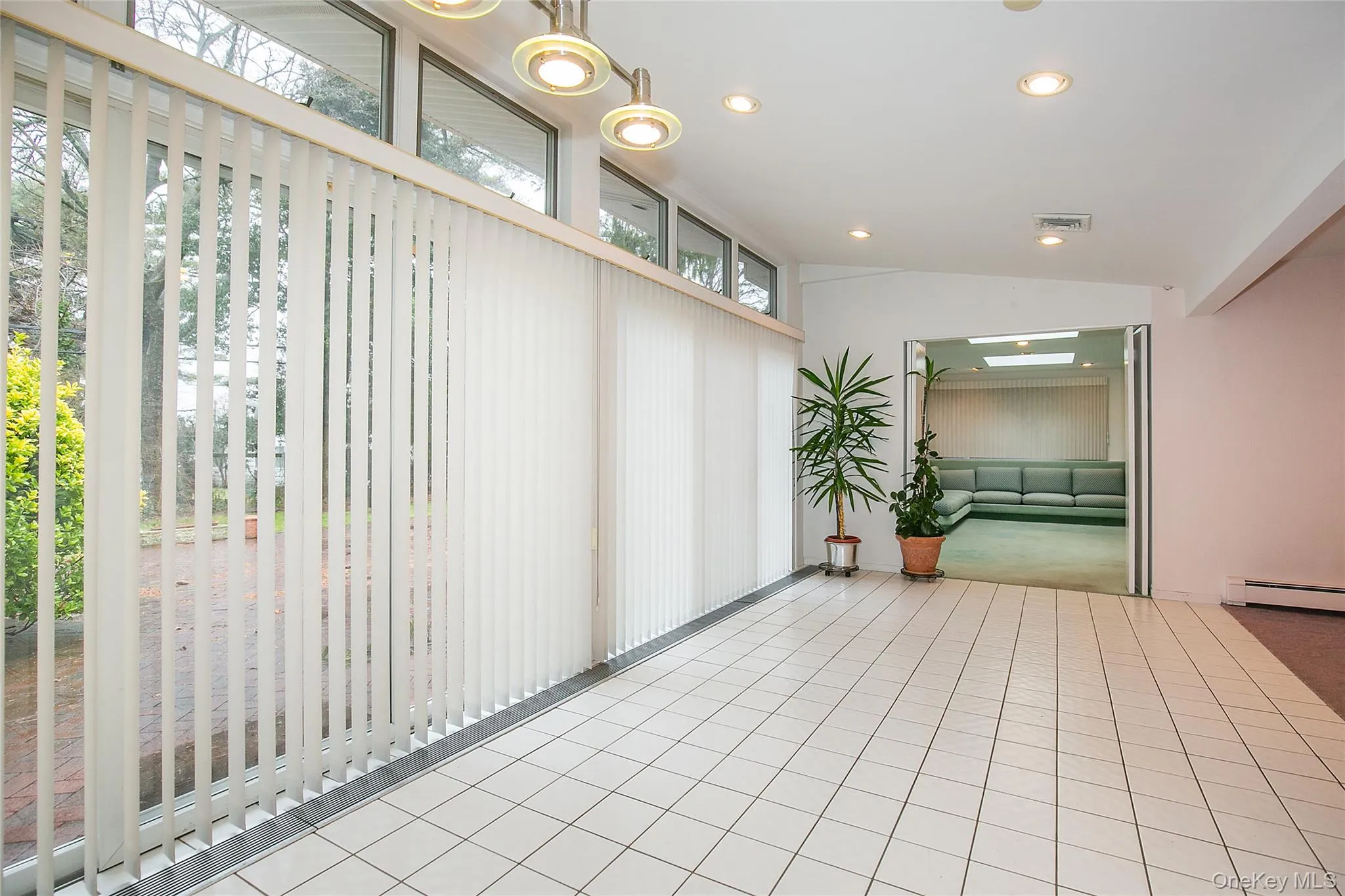 70 Shelly Lane, North Hempstead, NY, 5 Bedrooms Bedrooms, 9 Rooms Rooms,3 BathroomsBathrooms,Residential Lease,For Rent,Shelly,0,992533 70 Shelly Lane, North Hempstead, NY, 5 Bedrooms Bedrooms, 9 Rooms Rooms,3 BathroomsBathrooms,Residential Lease,For Rent,Shelly,0,992533
