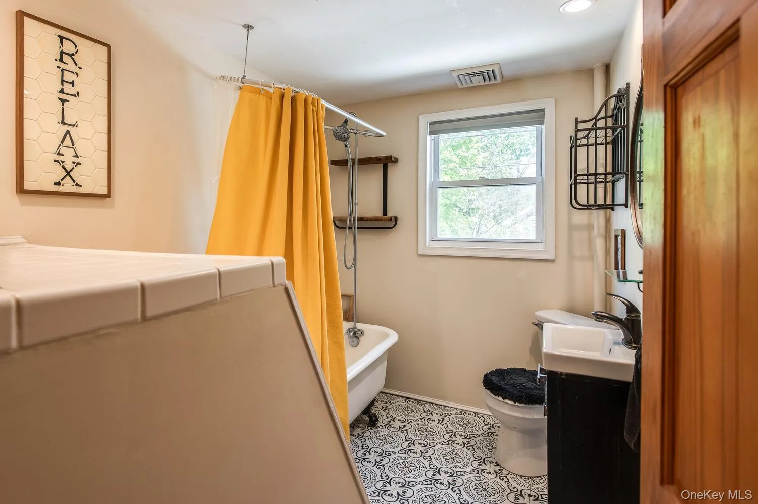 24 Market Street, Hyde Park, NY, 3 Bedrooms Bedrooms, 6 Rooms Rooms,2 BathroomsBathrooms,Residential,For Rent,Market,0,992539 24 Market Street, Hyde Park, NY, 3 Bedrooms Bedrooms, 6 Rooms Rooms,2 BathroomsBathrooms,Residential,For Rent,Market,0,992539