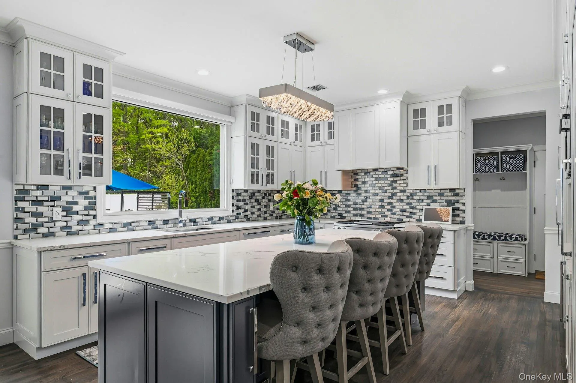 127 Elmwood Drive, Huntington, NY, 5 Bedrooms Bedrooms, 11 Rooms Rooms,3 BathroomsBathrooms,Residential,For Rent,Elmwood,0,992554 127 Elmwood Drive, Huntington, NY, 5 Bedrooms Bedrooms, 11 Rooms Rooms,3 BathroomsBathrooms,Residential,For Rent,Elmwood,0,992554