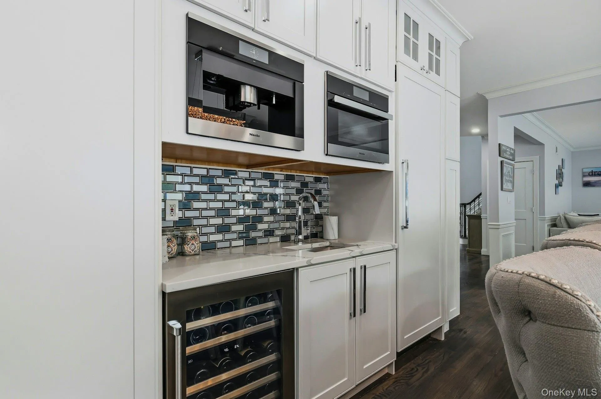 127 Elmwood Drive, Huntington, NY, 5 Bedrooms Bedrooms, 11 Rooms Rooms,3 BathroomsBathrooms,Residential,For Rent,Elmwood,0,992554 127 Elmwood Drive, Huntington, NY, 5 Bedrooms Bedrooms, 11 Rooms Rooms,3 BathroomsBathrooms,Residential,For Rent,Elmwood,0,992554