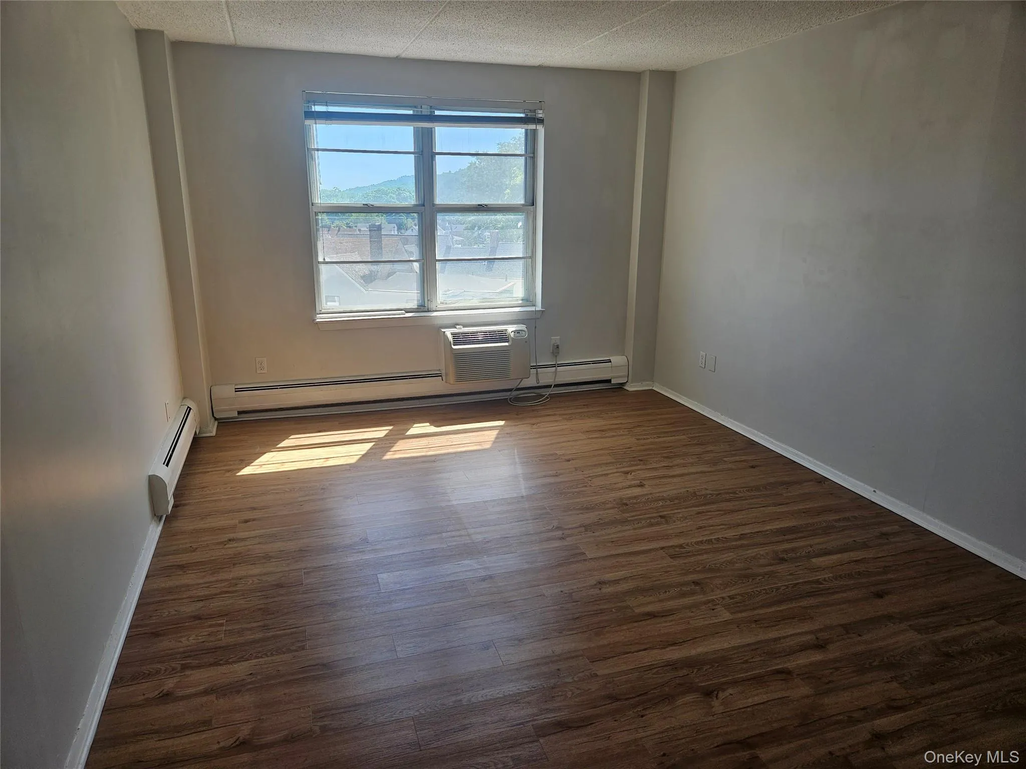 35 Park Avenue, Ramapo, NY, 1 Bedroom Bedrooms, 4 Rooms Rooms,1 BathroomBathrooms,Residential Lease,For Rent,Park,0,992558 35 Park Avenue, Ramapo, NY, 1 Bedroom Bedrooms, 4 Rooms Rooms,1 BathroomBathrooms,Residential Lease,For Rent,Park,0,992558