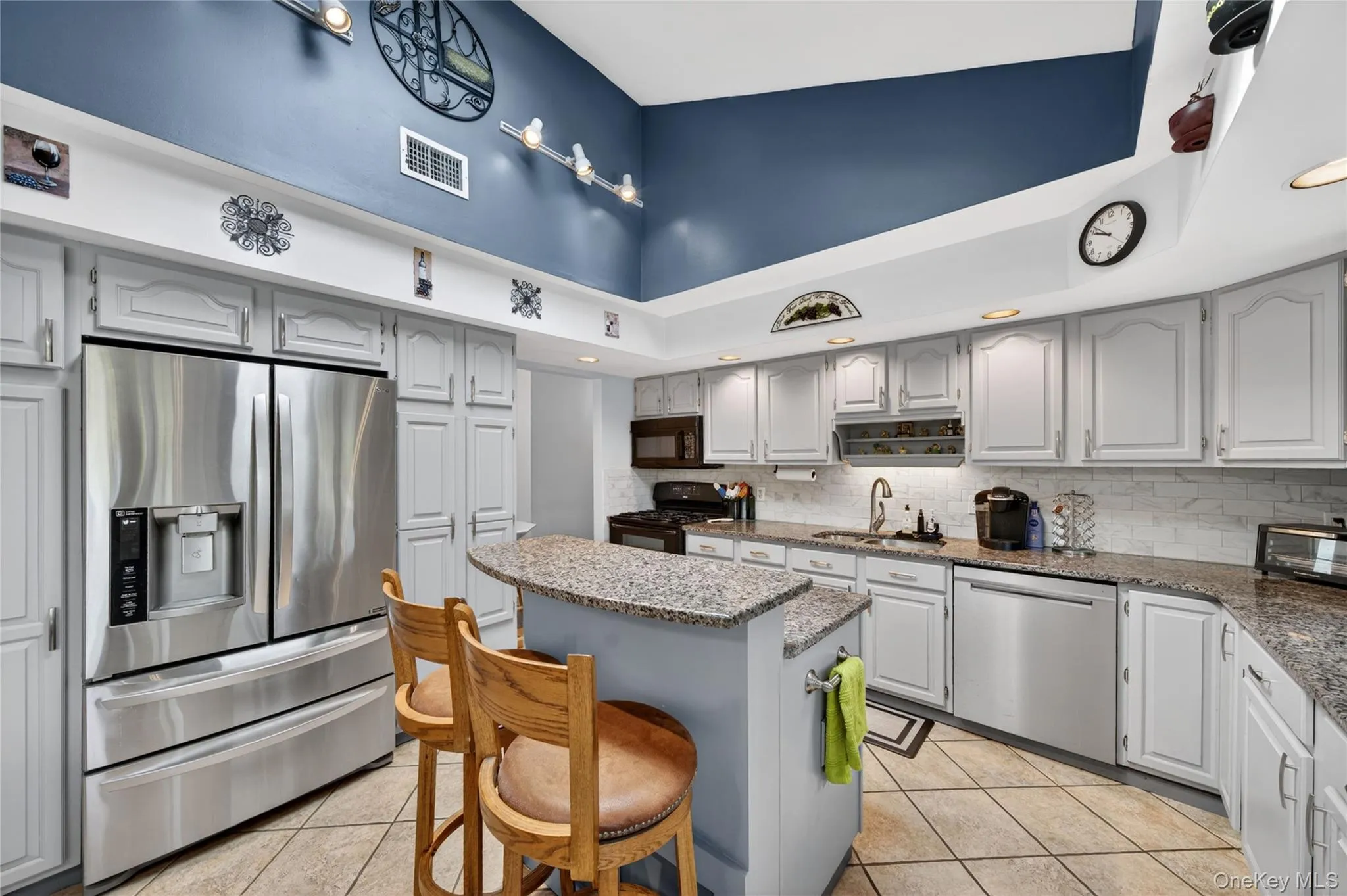 6 Pine Hill Road, Blooming Grove, NY, 3 Bedrooms Bedrooms, 8 Rooms Rooms,2 BathroomsBathrooms,Residential,For Rent,Pine Hill,0,992570 6 Pine Hill Road, Blooming Grove, NY, 3 Bedrooms Bedrooms, 8 Rooms Rooms,2 BathroomsBathrooms,Residential,For Rent,Pine Hill,0,992570