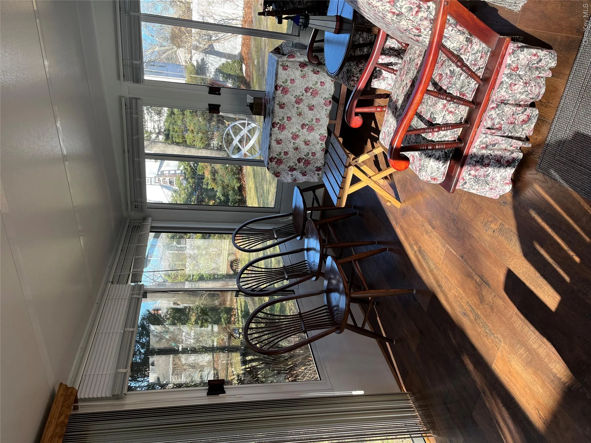 17 Kyle Road, Southampton, NY, 3 Bedrooms Bedrooms, 8 Rooms Rooms,2 BathroomsBathrooms,Residential Lease,For Rent,Kyle,0,992576 17 Kyle Road, Southampton, NY, 3 Bedrooms Bedrooms, 8 Rooms Rooms,2 BathroomsBathrooms,Residential Lease,For Rent,Kyle,0,992576