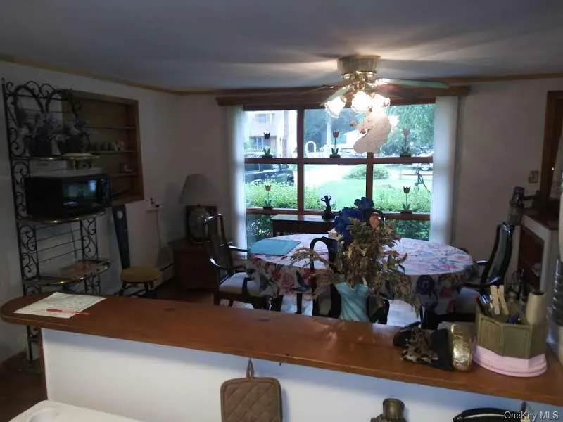 17 Kyle Road, Southampton, NY, 3 Bedrooms Bedrooms, 8 Rooms Rooms,2 BathroomsBathrooms,Residential Lease,For Rent,Kyle,0,992576 17 Kyle Road, Southampton, NY, 3 Bedrooms Bedrooms, 8 Rooms Rooms,2 BathroomsBathrooms,Residential Lease,For Rent,Kyle,0,992576