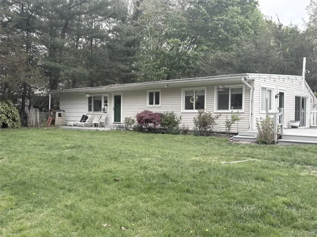 531 Montauk Highway, Southampton, New York 11978
