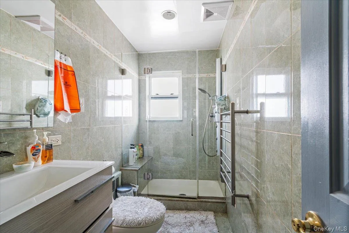 1720 37th Street, New York, NY, 2 Bedrooms Bedrooms, 6 Rooms Rooms,2 BathroomsBathrooms,Residential,For Rent,37th,0,992583 1720 37th Street, New York, NY, 2 Bedrooms Bedrooms, 6 Rooms Rooms,2 BathroomsBathrooms,Residential,For Rent,37th,0,992583