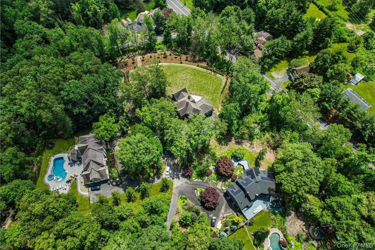 237 South Mountain Road, Clarkstown, NY, 5 Bedrooms Bedrooms, 18 Rooms Rooms,3 BathroomsBathrooms,Residential,For Rent,South Mountain,0,992585 237 South Mountain Road, Clarkstown, NY, 5 Bedrooms Bedrooms, 18 Rooms Rooms,3 BathroomsBathrooms,Residential,For Rent,South Mountain,0,992585