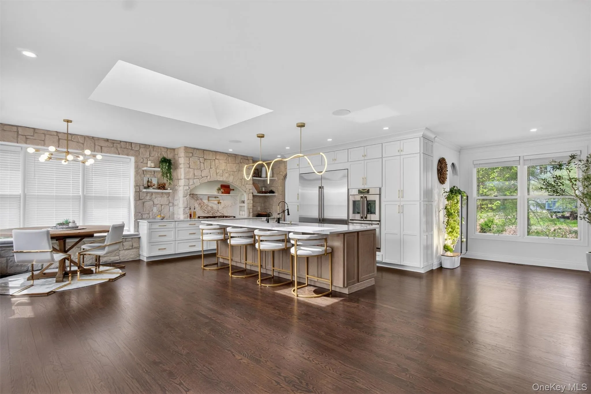 237 South Mountain Road, Clarkstown, NY, 5 Bedrooms Bedrooms, 18 Rooms Rooms,3 BathroomsBathrooms,Residential,For Rent,South Mountain,0,992585 237 South Mountain Road, Clarkstown, NY, 5 Bedrooms Bedrooms, 18 Rooms Rooms,3 BathroomsBathrooms,Residential,For Rent,South Mountain,0,992585