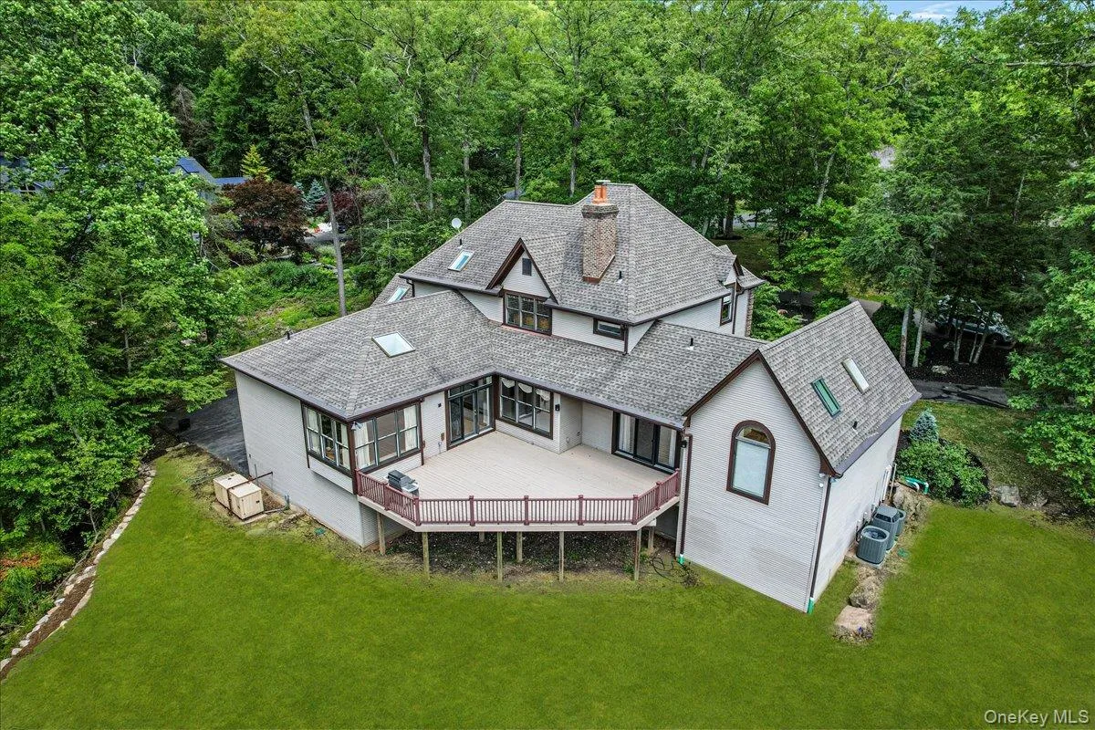 237 South Mountain Road, Clarkstown, NY, 5 Bedrooms Bedrooms, 18 Rooms Rooms,3 BathroomsBathrooms,Residential,For Rent,South Mountain,0,992585 237 South Mountain Road, Clarkstown, NY, 5 Bedrooms Bedrooms, 18 Rooms Rooms,3 BathroomsBathrooms,Residential,For Rent,South Mountain,0,992585
