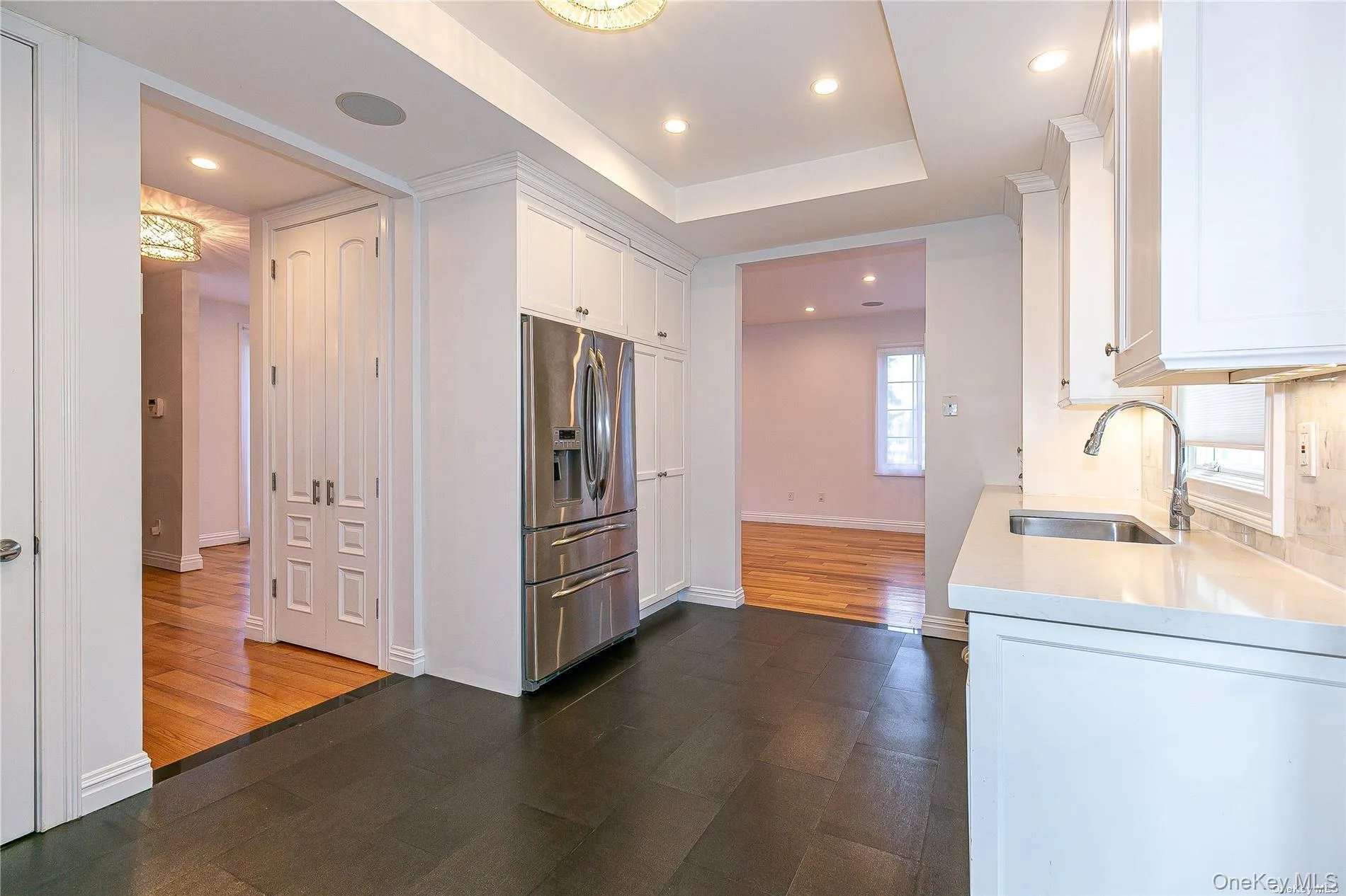 2 Avalon Road, North Hempstead, NY, 4 Bedrooms Bedrooms, 9 Rooms Rooms,4 BathroomsBathrooms,Residential Lease,For Rent,Avalon,0,992588 2 Avalon Road, North Hempstead, NY, 4 Bedrooms Bedrooms, 9 Rooms Rooms,4 BathroomsBathrooms,Residential Lease,For Rent,Avalon,0,992588