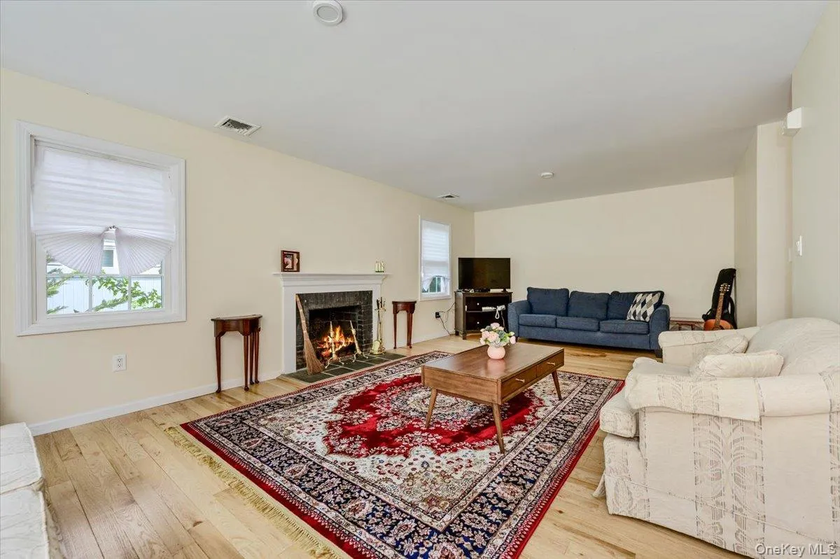 427 Westminster Road, Hempstead, NY, 3 Bedrooms Bedrooms, 7 Rooms Rooms,2 BathroomsBathrooms,Residential,For Rent,Westminster,0,992589 427 Westminster Road, Hempstead, NY, 3 Bedrooms Bedrooms, 7 Rooms Rooms,2 BathroomsBathrooms,Residential,For Rent,Westminster,0,992589
