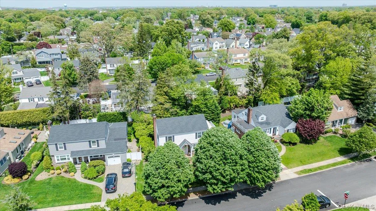 427 Westminster Road, Hempstead, NY, 3 Bedrooms Bedrooms, 7 Rooms Rooms,2 BathroomsBathrooms,Residential,For Rent,Westminster,0,992589 427 Westminster Road, Hempstead, NY, 3 Bedrooms Bedrooms, 7 Rooms Rooms,2 BathroomsBathrooms,Residential,For Rent,Westminster,0,992589