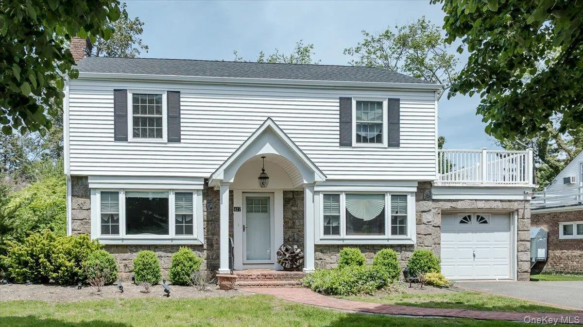 427 Westminster Road, Hempstead, NY, 3 Bedrooms Bedrooms, 7 Rooms Rooms,2 BathroomsBathrooms,Residential,For Rent,Westminster,0,992589 427 Westminster Road, Hempstead, NY, 3 Bedrooms Bedrooms, 7 Rooms Rooms,2 BathroomsBathrooms,Residential,For Rent,Westminster,0,992589