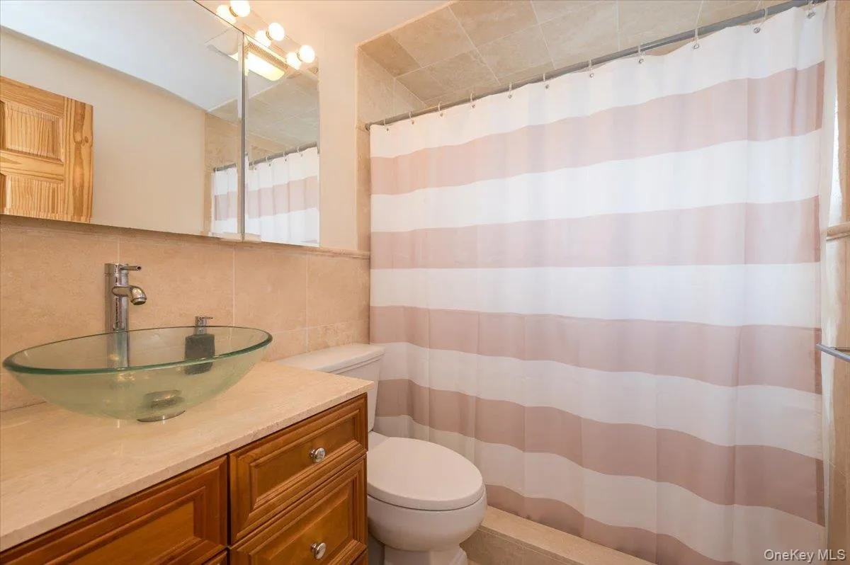 76 Coronado Street, Hempstead, NY, 4 Bedrooms Bedrooms, 7 Rooms Rooms,3 BathroomsBathrooms,Residential Lease,For Rent,Coronado,0,992590 76 Coronado Street, Hempstead, NY, 4 Bedrooms Bedrooms, 7 Rooms Rooms,3 BathroomsBathrooms,Residential Lease,For Rent,Coronado,0,992590