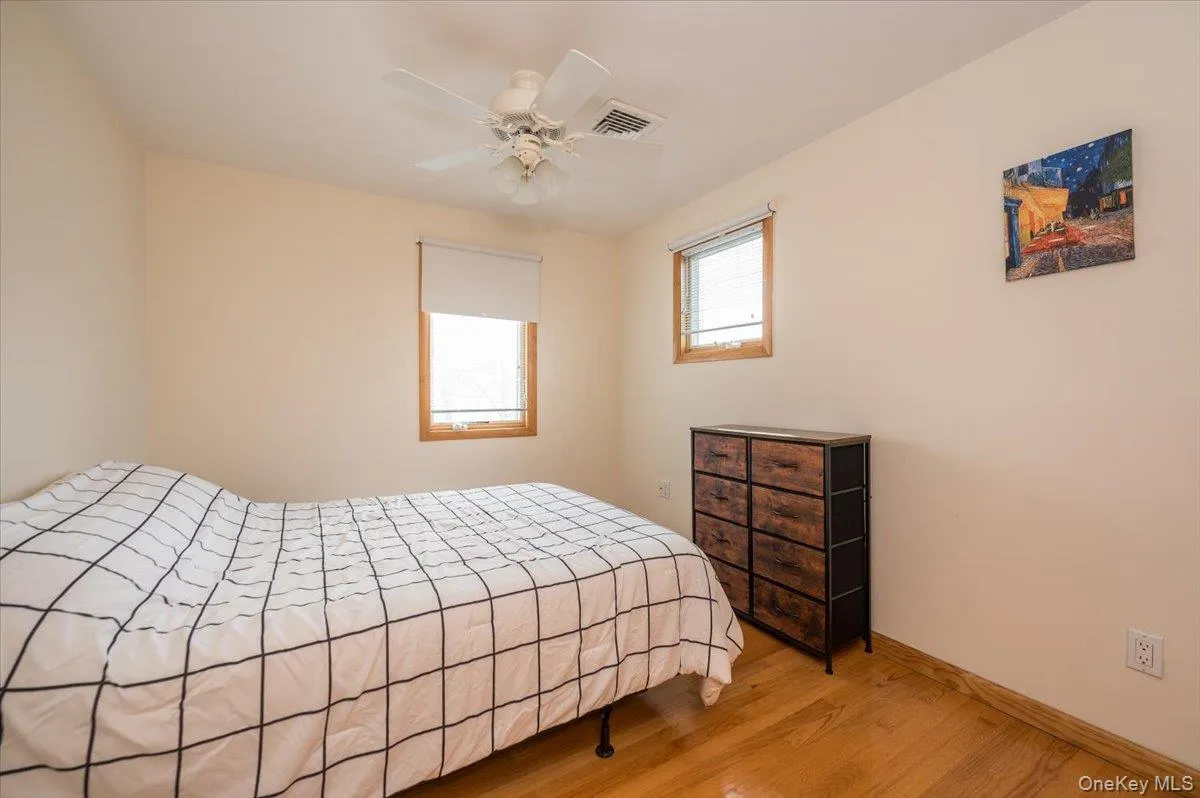 76 Coronado Street, Hempstead, NY, 4 Bedrooms Bedrooms, 7 Rooms Rooms,3 BathroomsBathrooms,Residential Lease,For Rent,Coronado,0,992590 76 Coronado Street, Hempstead, NY, 4 Bedrooms Bedrooms, 7 Rooms Rooms,3 BathroomsBathrooms,Residential Lease,For Rent,Coronado,0,992590