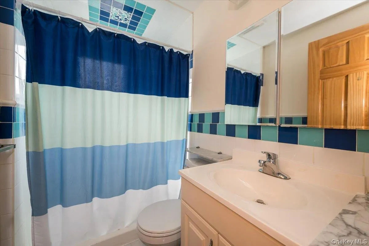 76 Coronado Street, Hempstead, NY, 4 Bedrooms Bedrooms, 7 Rooms Rooms,3 BathroomsBathrooms,Residential Lease,For Rent,Coronado,0,992590 76 Coronado Street, Hempstead, NY, 4 Bedrooms Bedrooms, 7 Rooms Rooms,3 BathroomsBathrooms,Residential Lease,For Rent,Coronado,0,992590