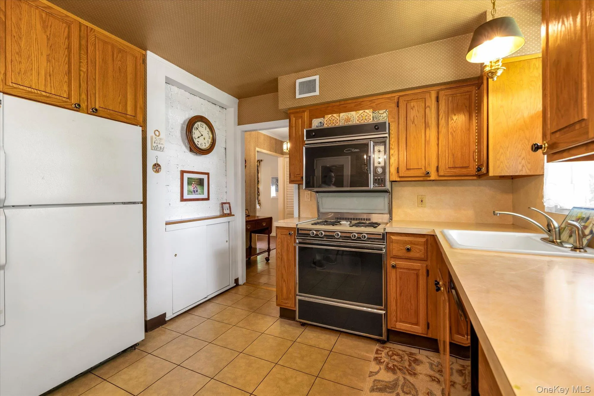 148 Princeton Street, North Hempstead, NY, 3 Bedrooms Bedrooms, 6 Rooms Rooms,1 BathroomBathrooms,Residential,For Rent,Princeton,0,992598 148 Princeton Street, North Hempstead, NY, 3 Bedrooms Bedrooms, 6 Rooms Rooms,1 BathroomBathrooms,Residential,For Rent,Princeton,0,992598